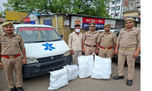 एंबुलेंस से 13 लाख का गांजा मिला,कुख्यात तस्कर नूरी की भतीजी से 10 लाख की स्मैक बरामद