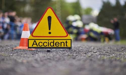 कंटेनर की टक्कर से साइकिल सवार महिला की मौत,पति गंभीर रुप से घायल